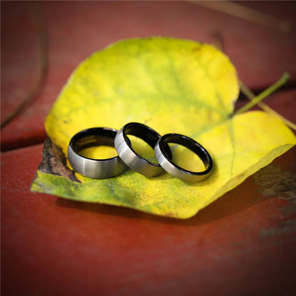 Classic brushed Tigregrade men's ring.