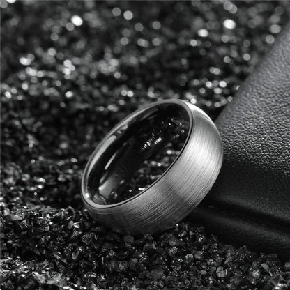 Classic brushed Tigregrade men's ring.