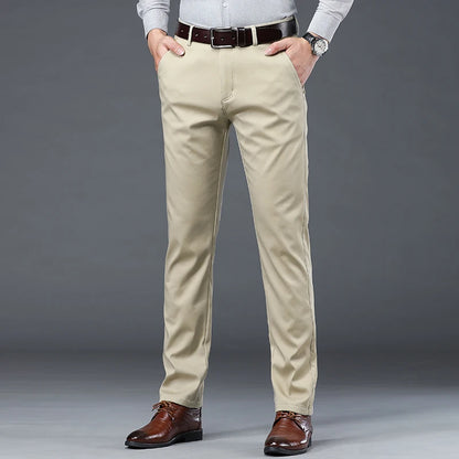 Slim fit tailored trousers, business casual style, in cotton.