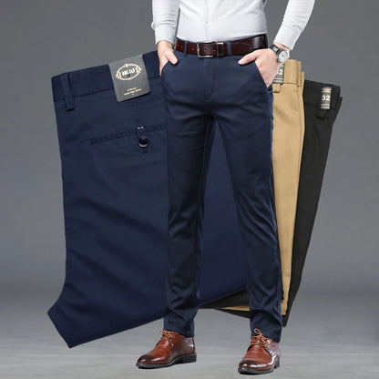 Slim fit tailored trousers, business casual style, in cotton.