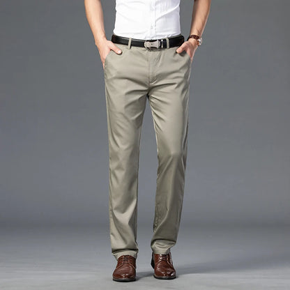 Slim fit tailored trousers, business casual style, in cotton.
